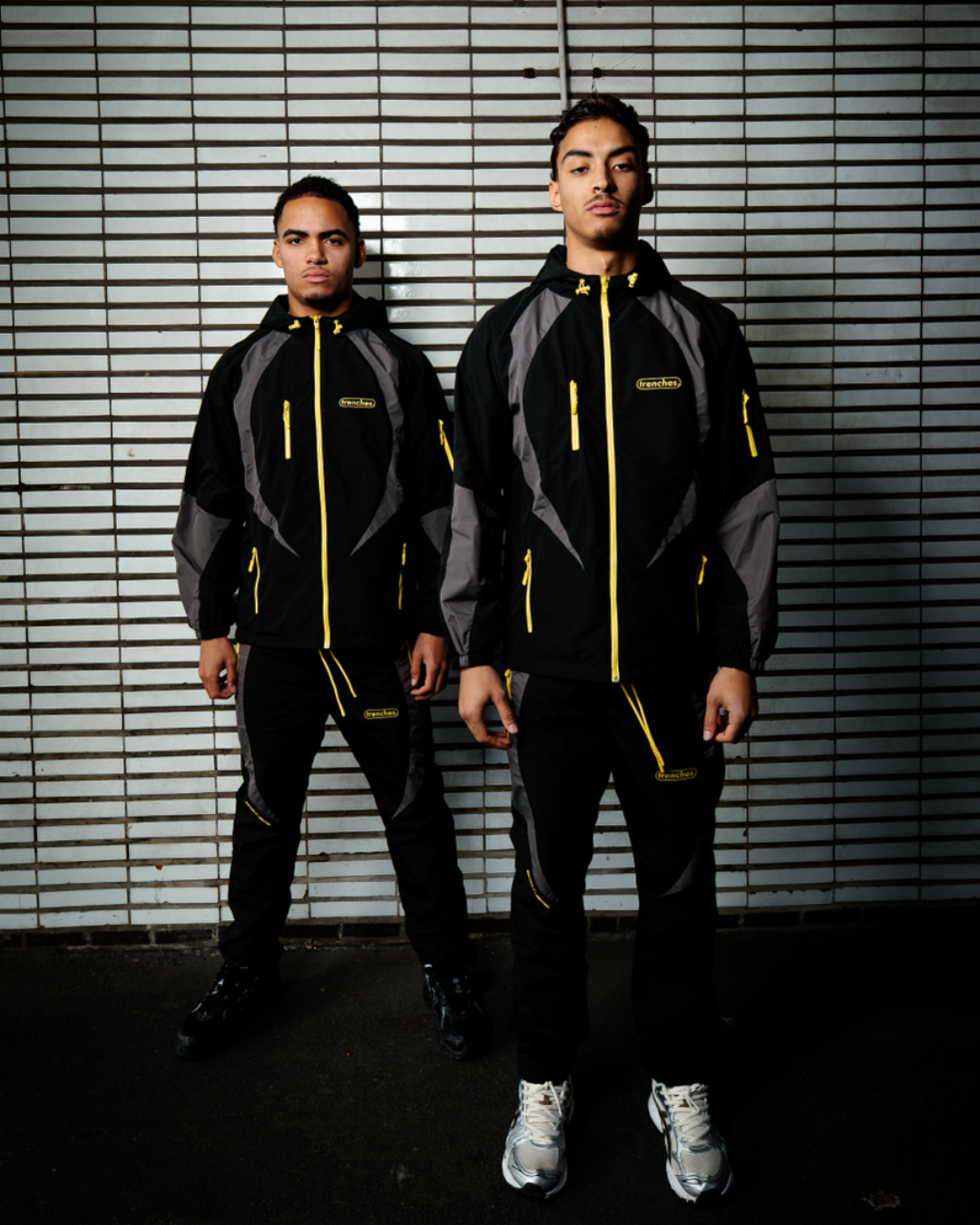 BLACK/YELLOW TRACKSERIE V1