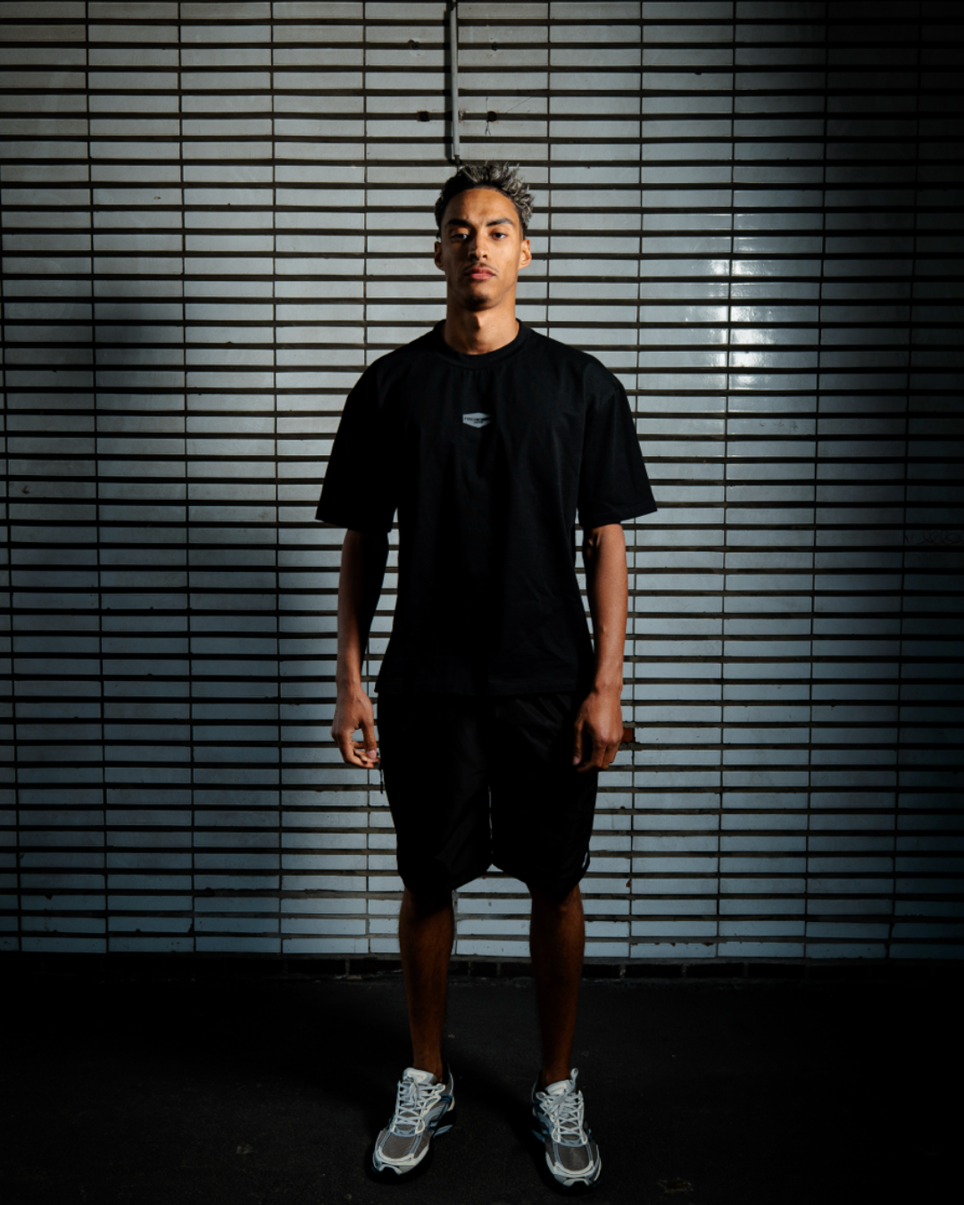 BLACK BASIC SHIRT